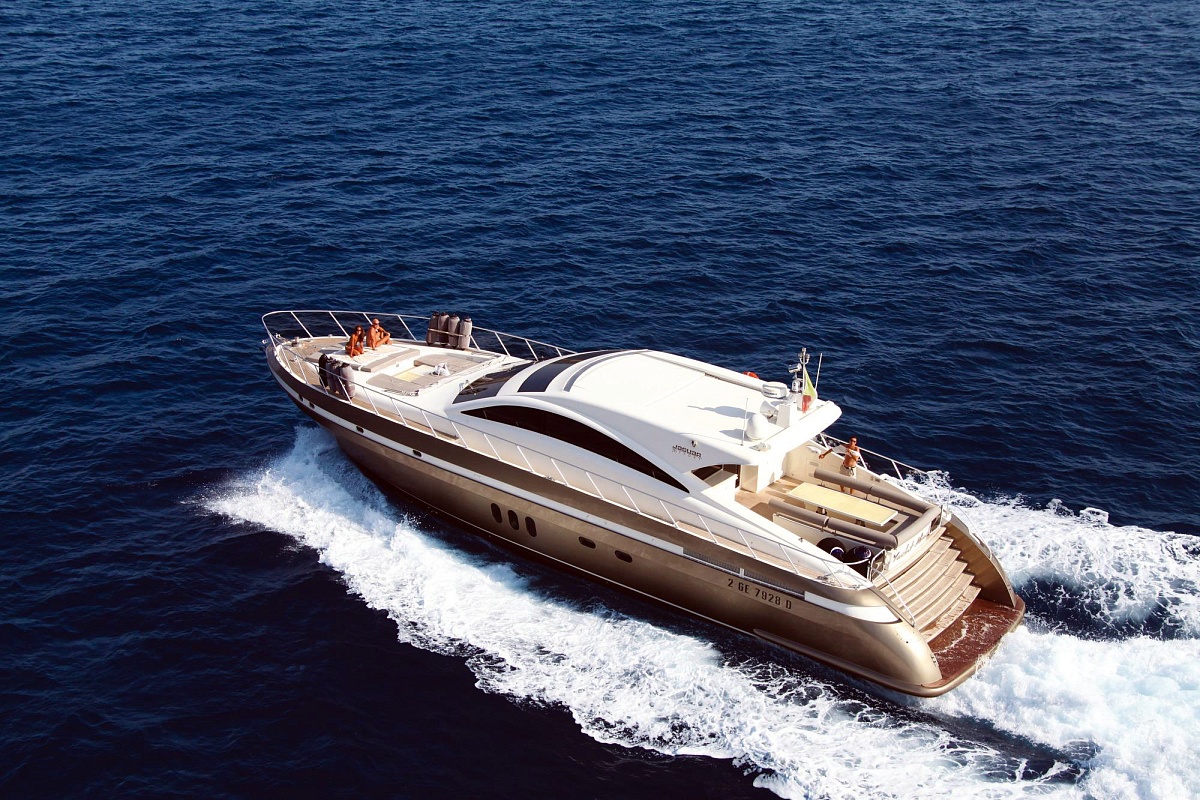 Аренда моторной яхты Yachtmind на Ибице и Майорке